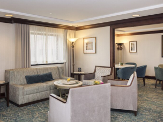KAHLER GRAND LOUNGE AREA