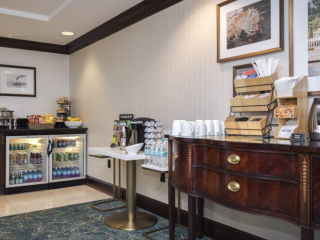 KAHLER GRAND LOUNGE AREA