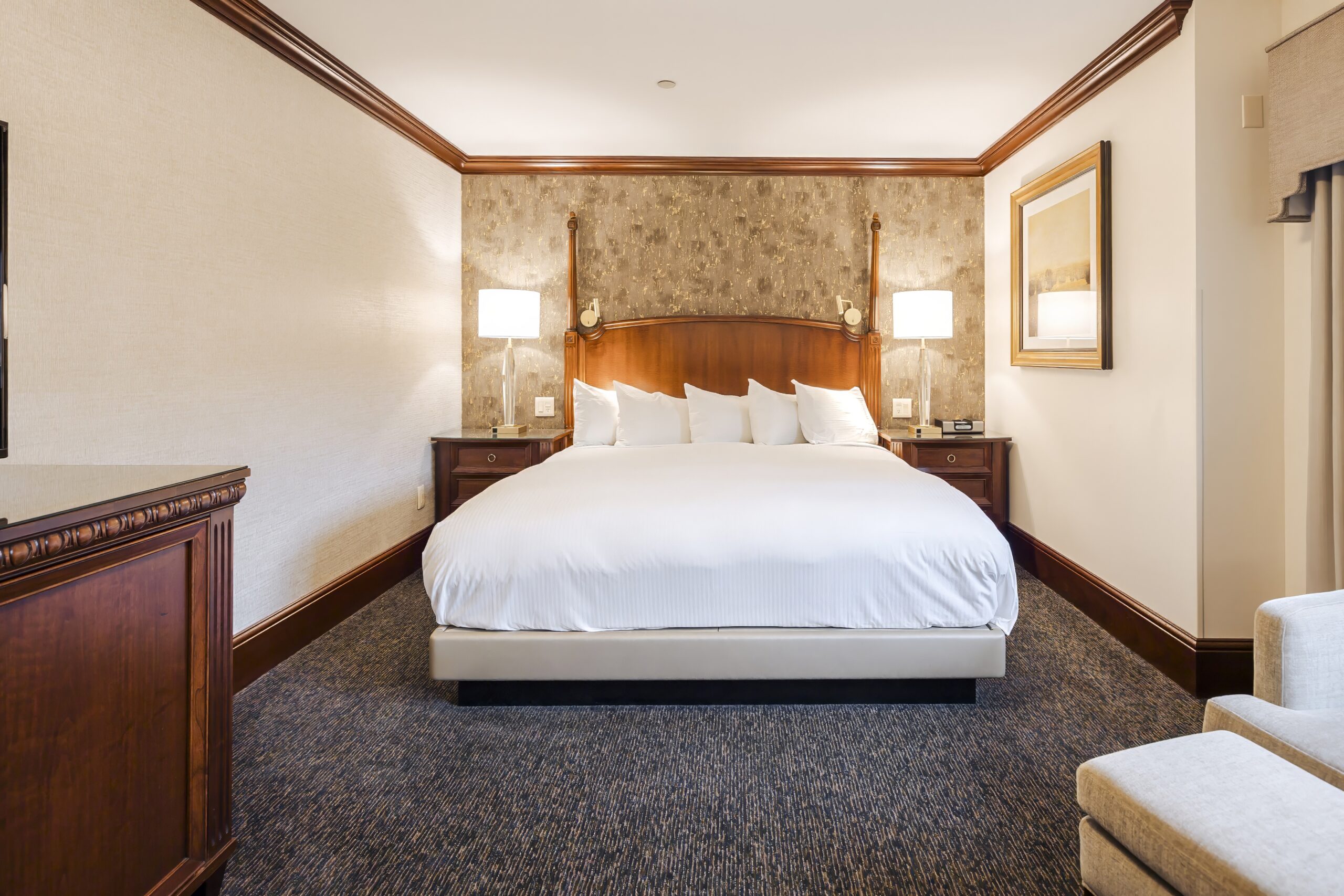 The Towers - Executive King Guestroom