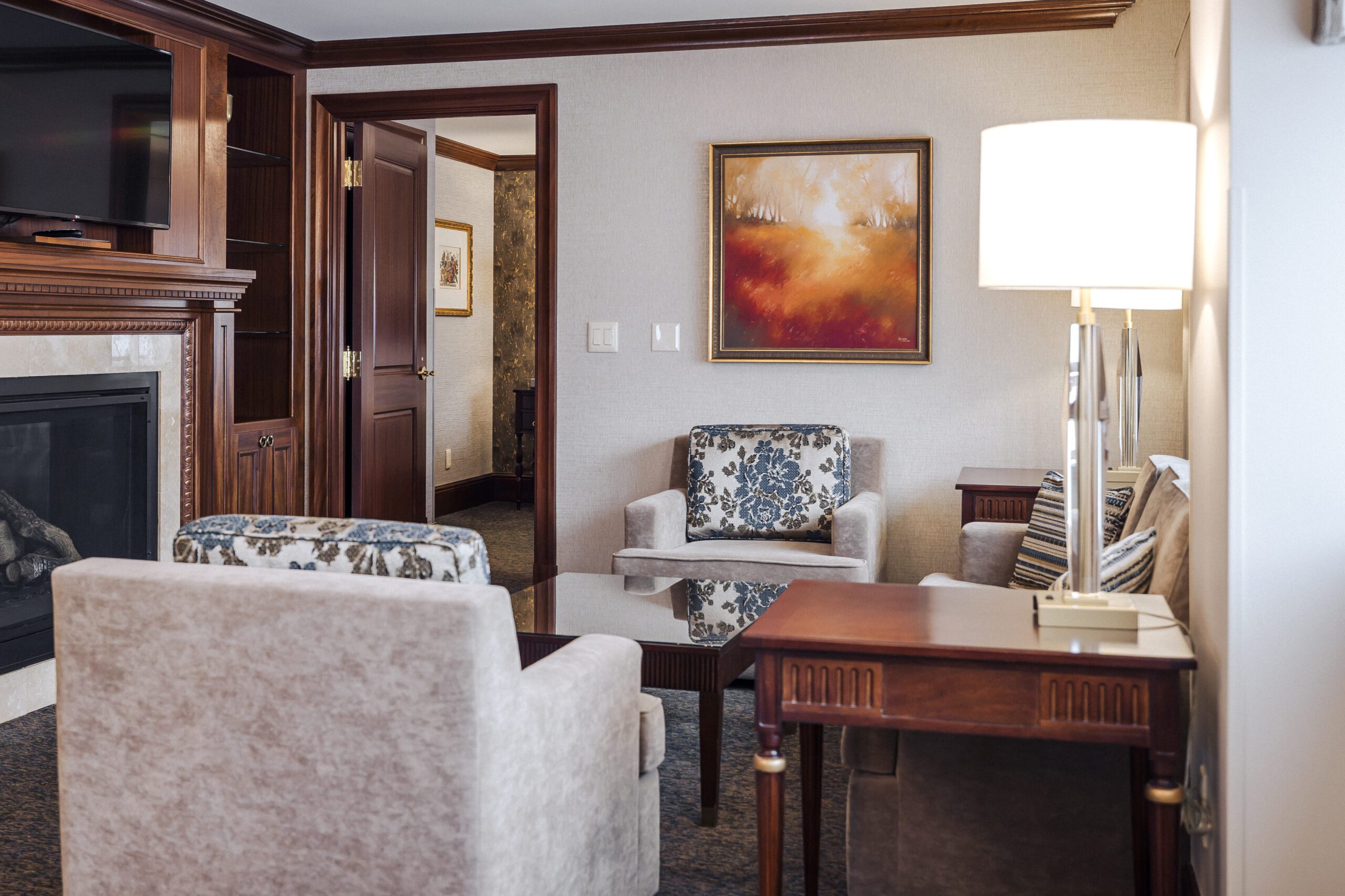 THE TOWERS | TWO BEDROOM LUXURY SUITE, SITTING ROOM