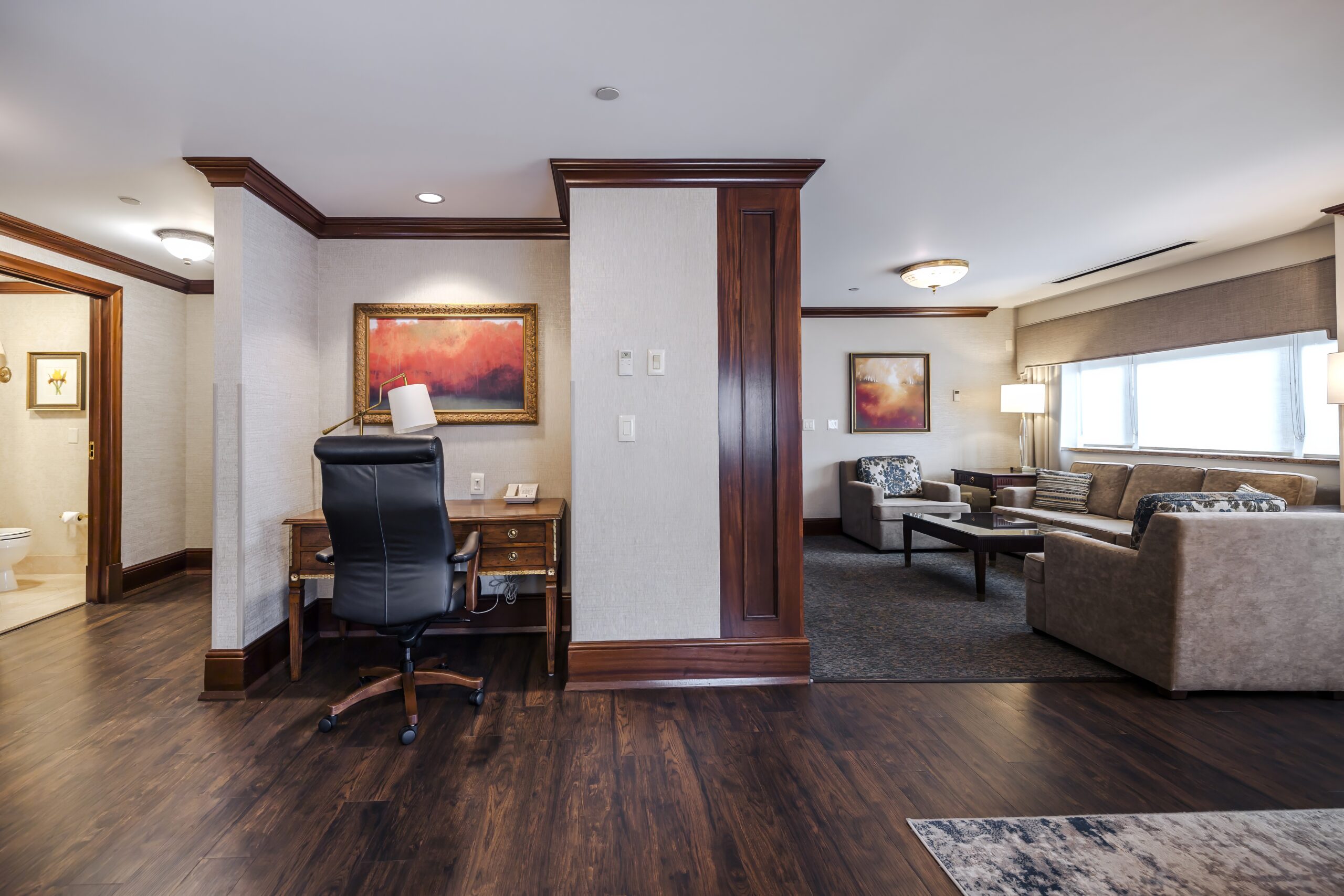 THE TOWERS | LUXURY SUITE WITH KITCHEN, DESK AREA